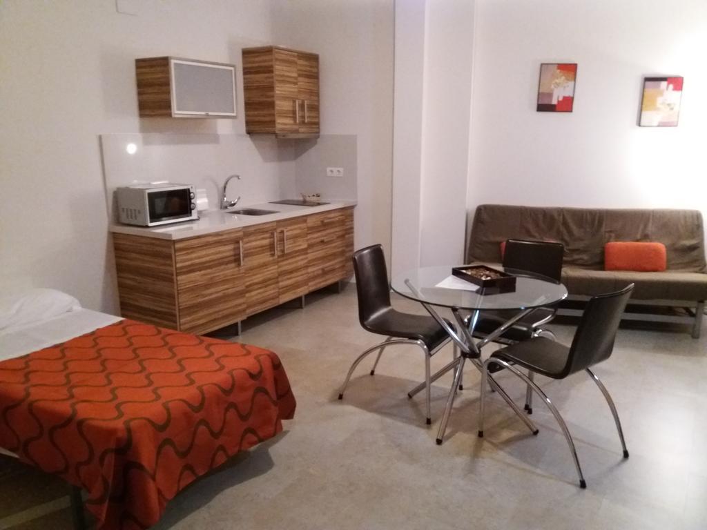 Llave De Granada Apartment Alcala La Real Luaran gambar