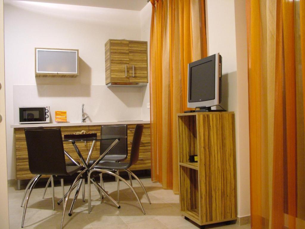 Llave De Granada Apartment Alcala La Real Luaran gambar